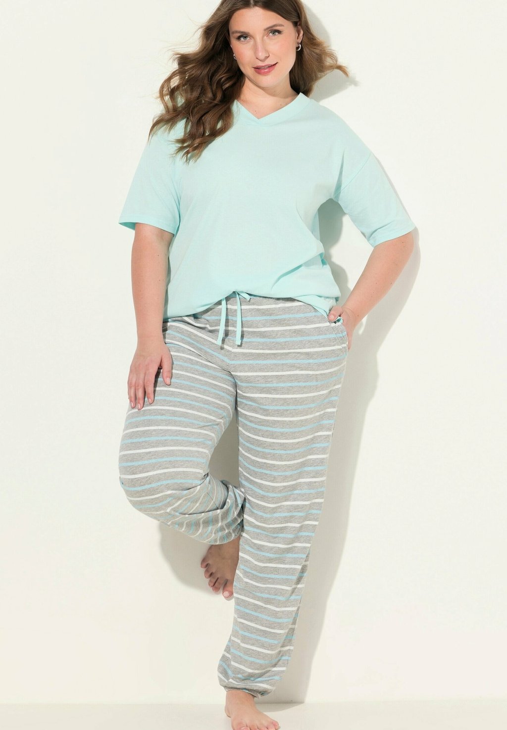 

Пижамный комплект STRIPED HEART SET Ulla Popken, светло-голубой