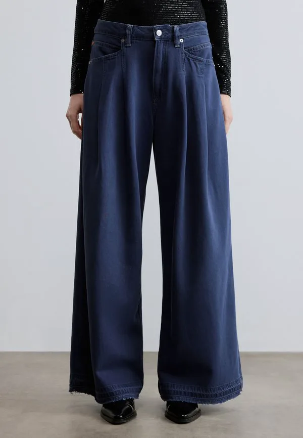 Широкие ноги Boss, Dark Blue Denim