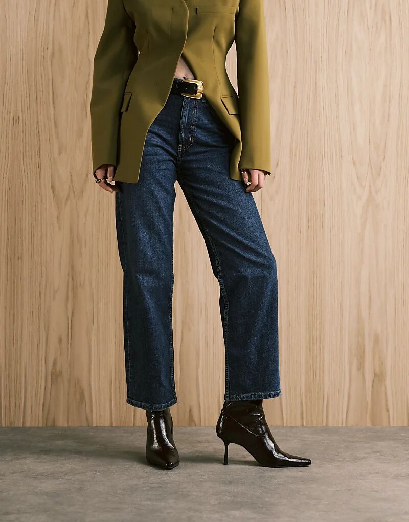 

Джинсы прямого кроя ASOS DESIGN с эластичными вставками темного цвета