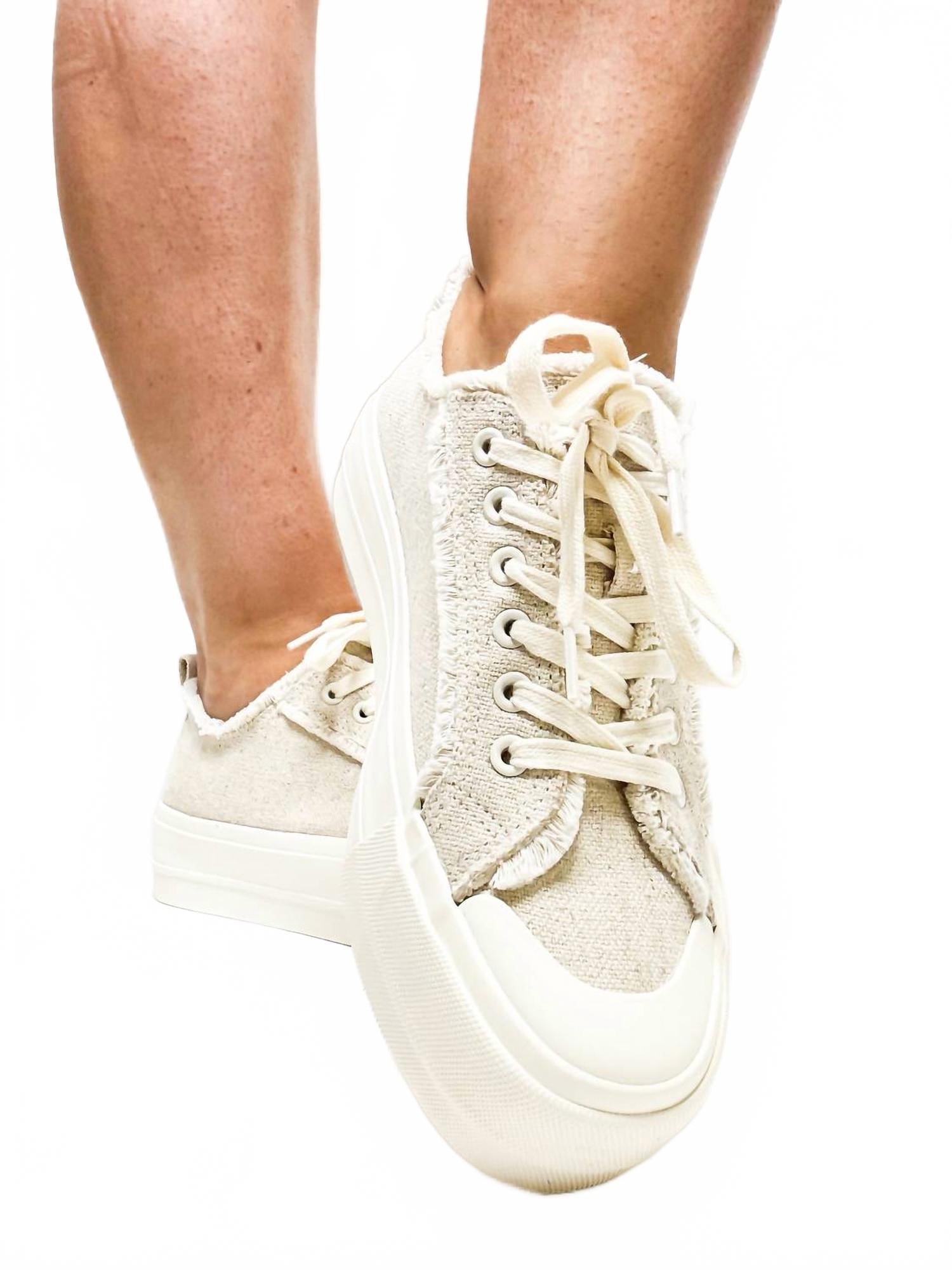 Женские кроссовки Could Care Less в натуральном цвете Corkys Footwear — фото 3