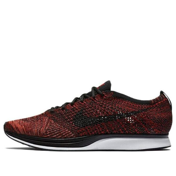 

Кроссовки flyknit racer Nike, красный