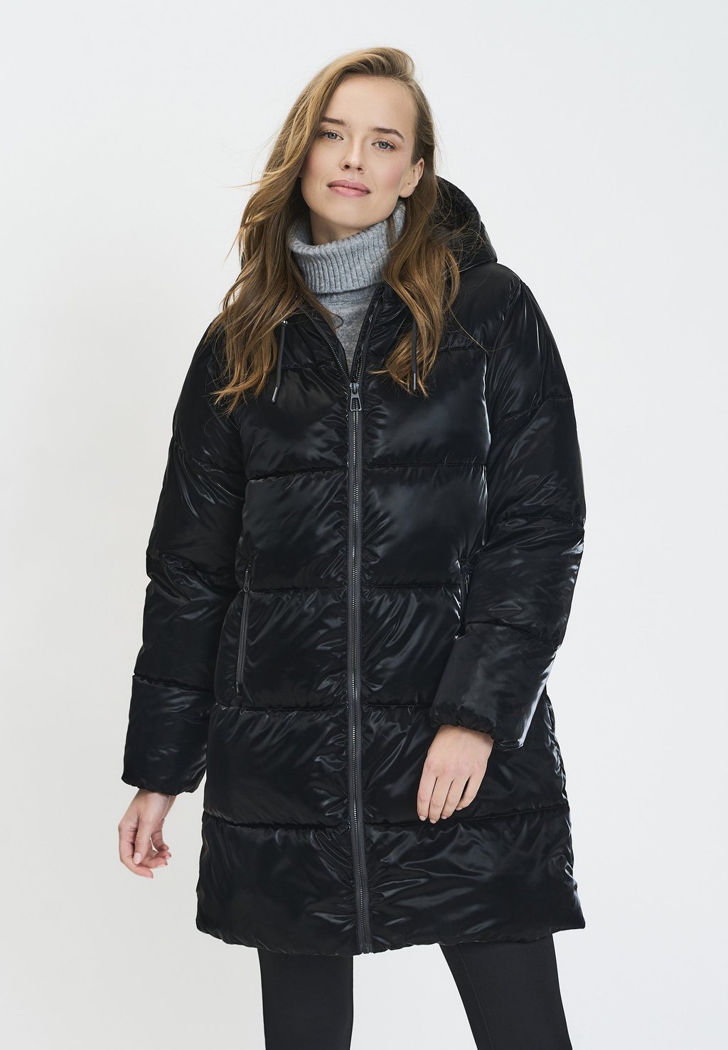 

Зимняя куртка HOODED PADDED PUFFER RESPECT, черный