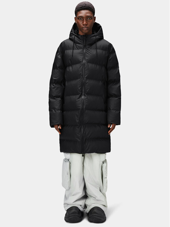 

Зимняя куртка regular fit 15130 Rains, черный