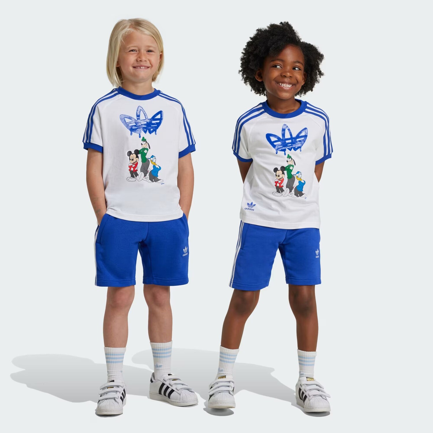 

Детский комплект футболок x Disney Mickey Mouse Shorts Adidas, цвет White/Semi Lucid Blue