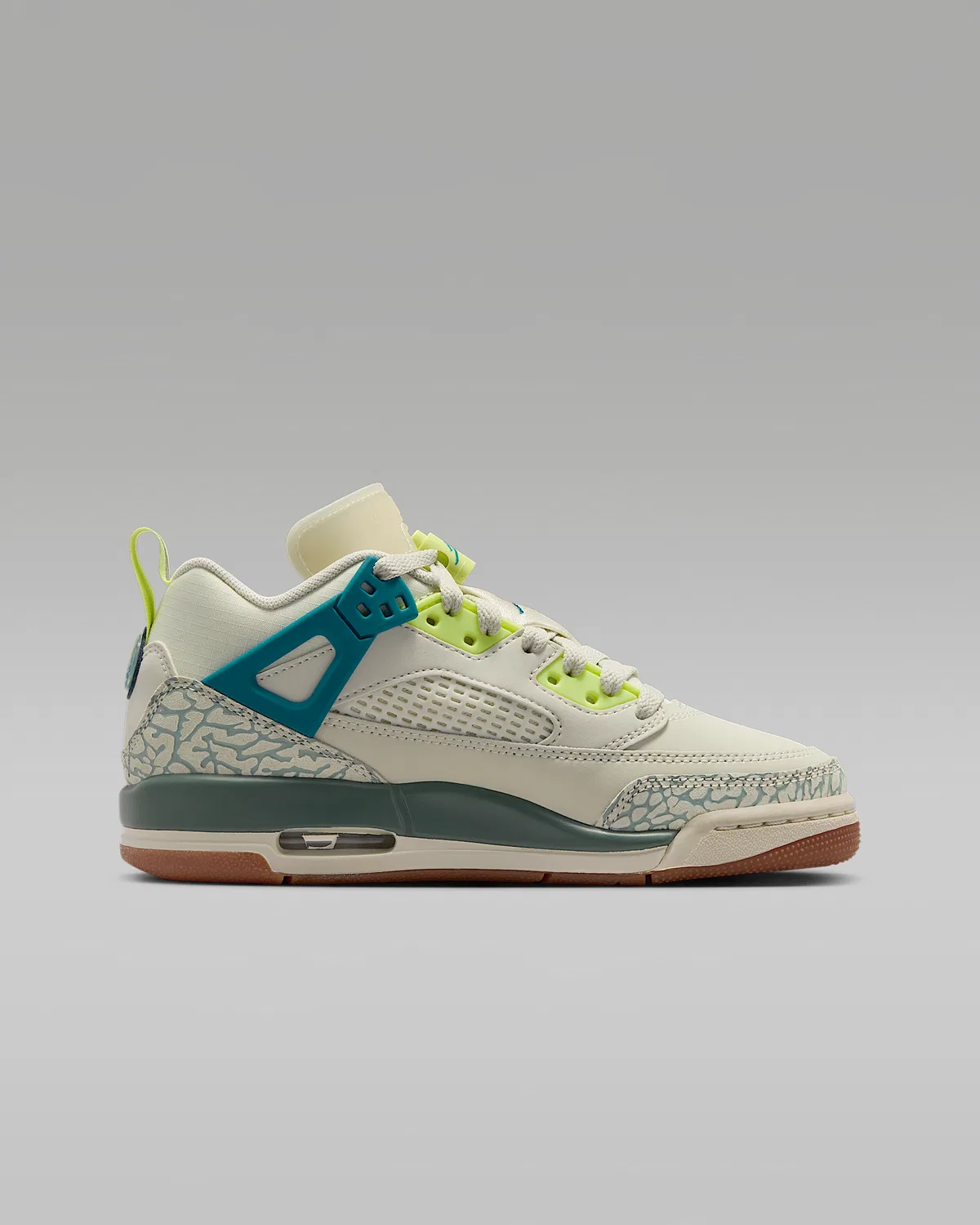 Детские кроссовки Jordan Spizike Low, Sea Glass/Dusty Sage/Light Lemon Twist/Green Abyss — фото 3