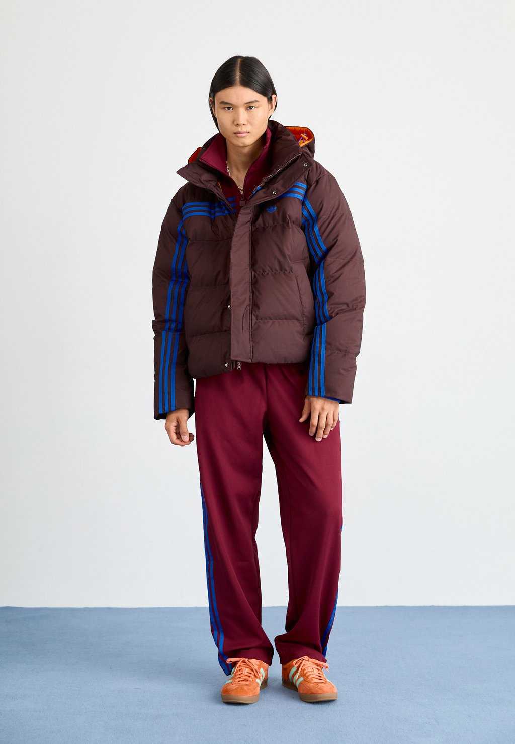 

Пуховик PUFFER adidas Originals, коричневый