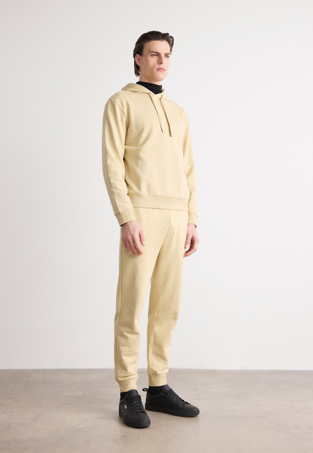 

Костюм TRACKSUIT DAPODAYOTE HUGO, бежевый