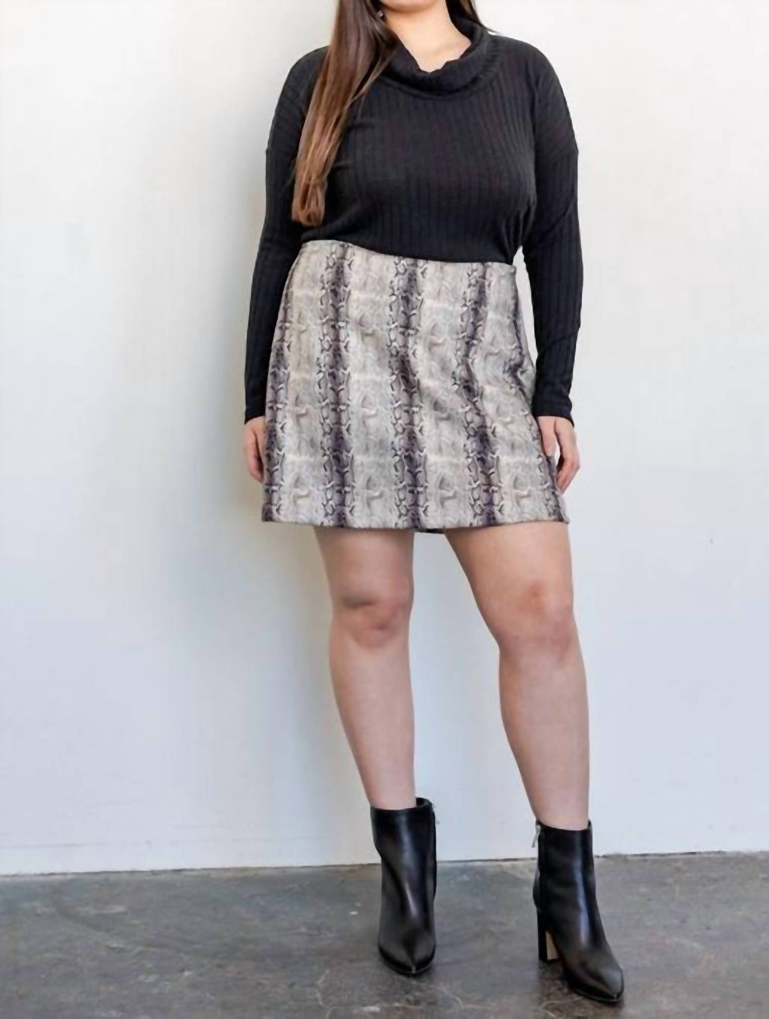 

Юбка со змеиным принтом Curvy In Taupe GILLI, серо-коричневый