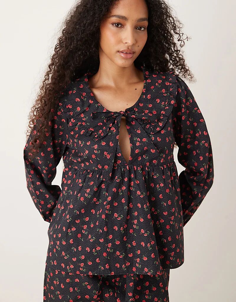 

Glamorous пижамная рубашка и брюки с рюшами в черно-красном цветочном узоре