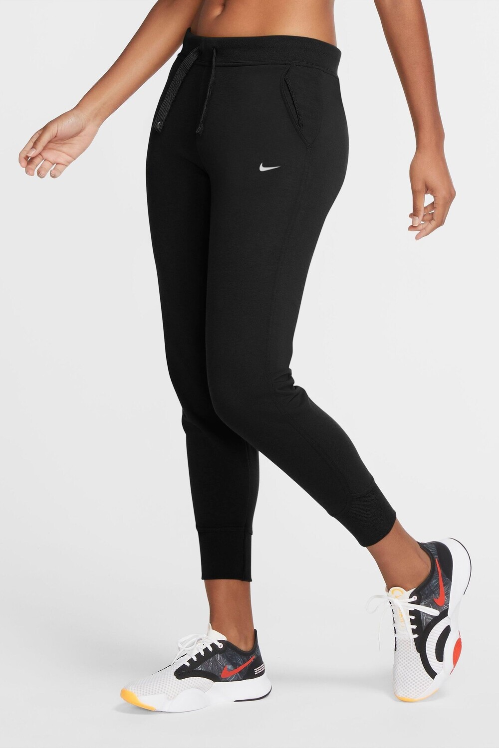 

Тренировочные брюки Dri-FIT Get Fit Nike, черный