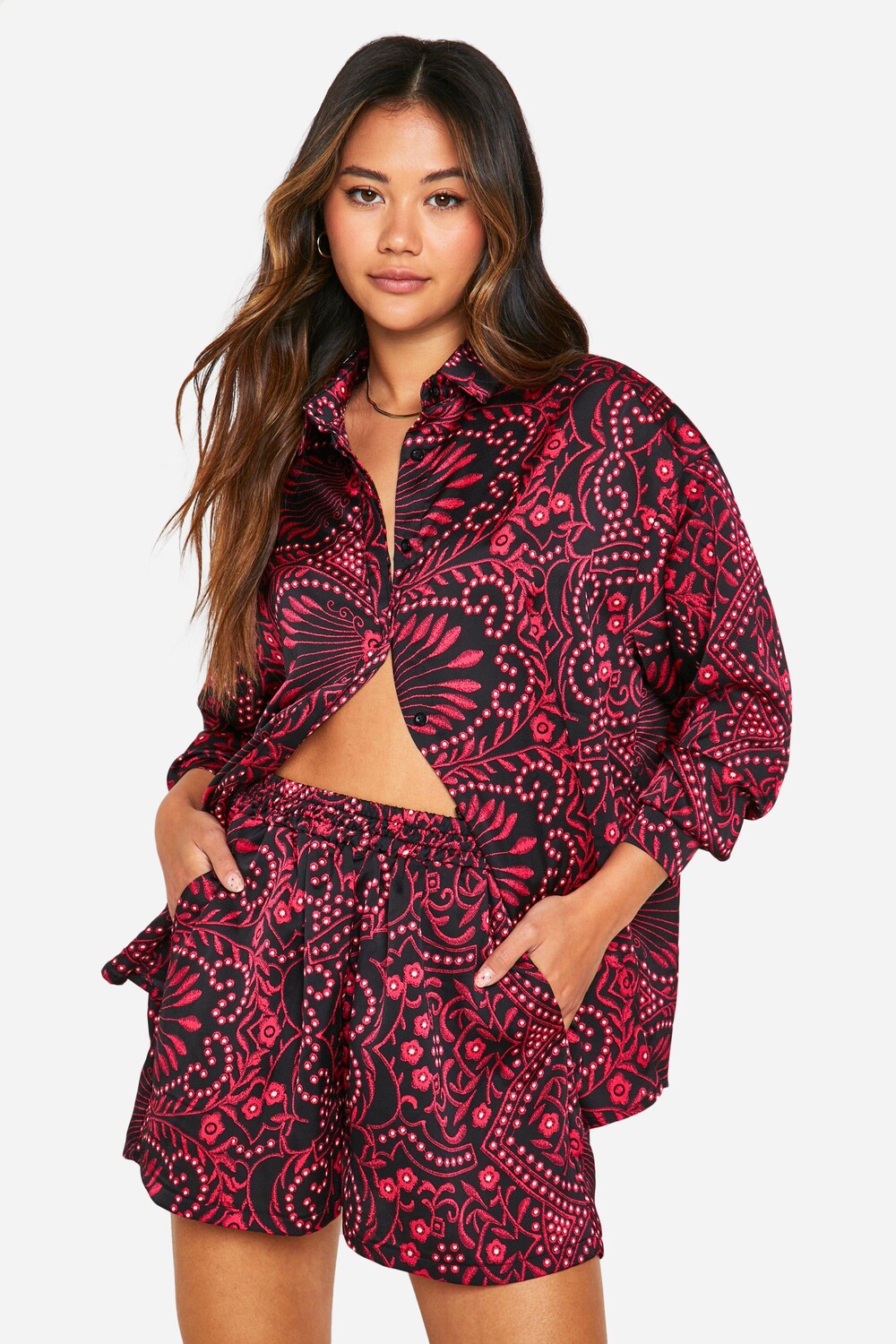 

Шорты с рисунком пейсли boohoo, розовый