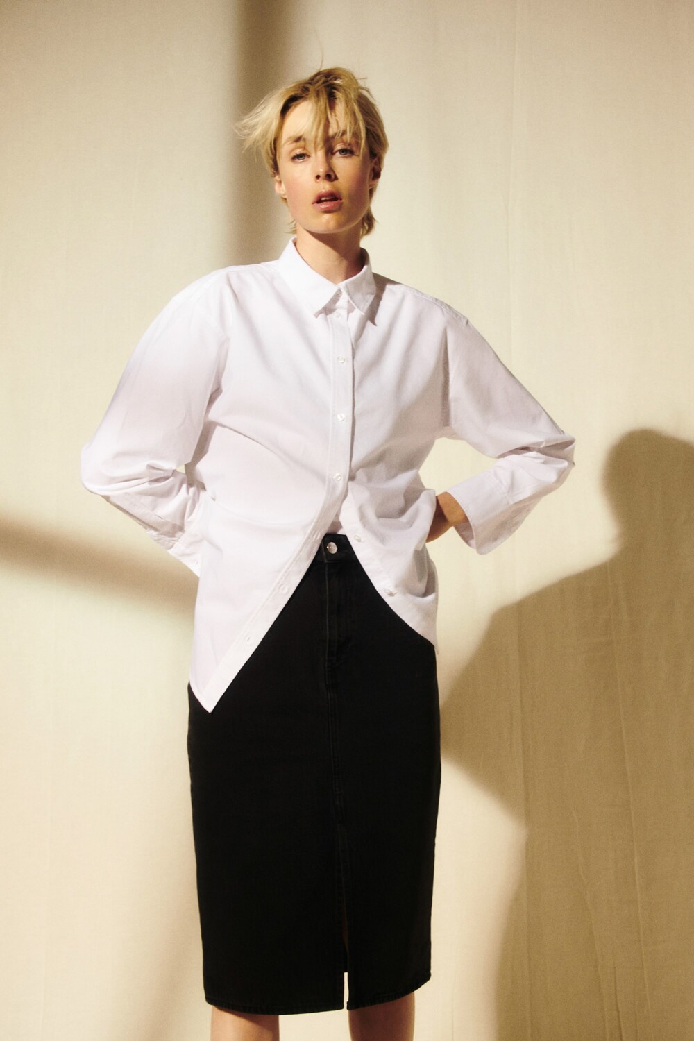

Джинсовая юбка длиной до колена H&M, черный