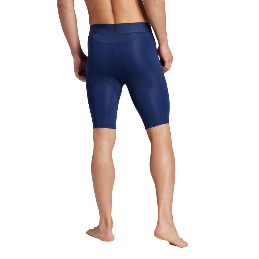 Мужские короткие леггинсы adidas Techfit SHRT — фото 3