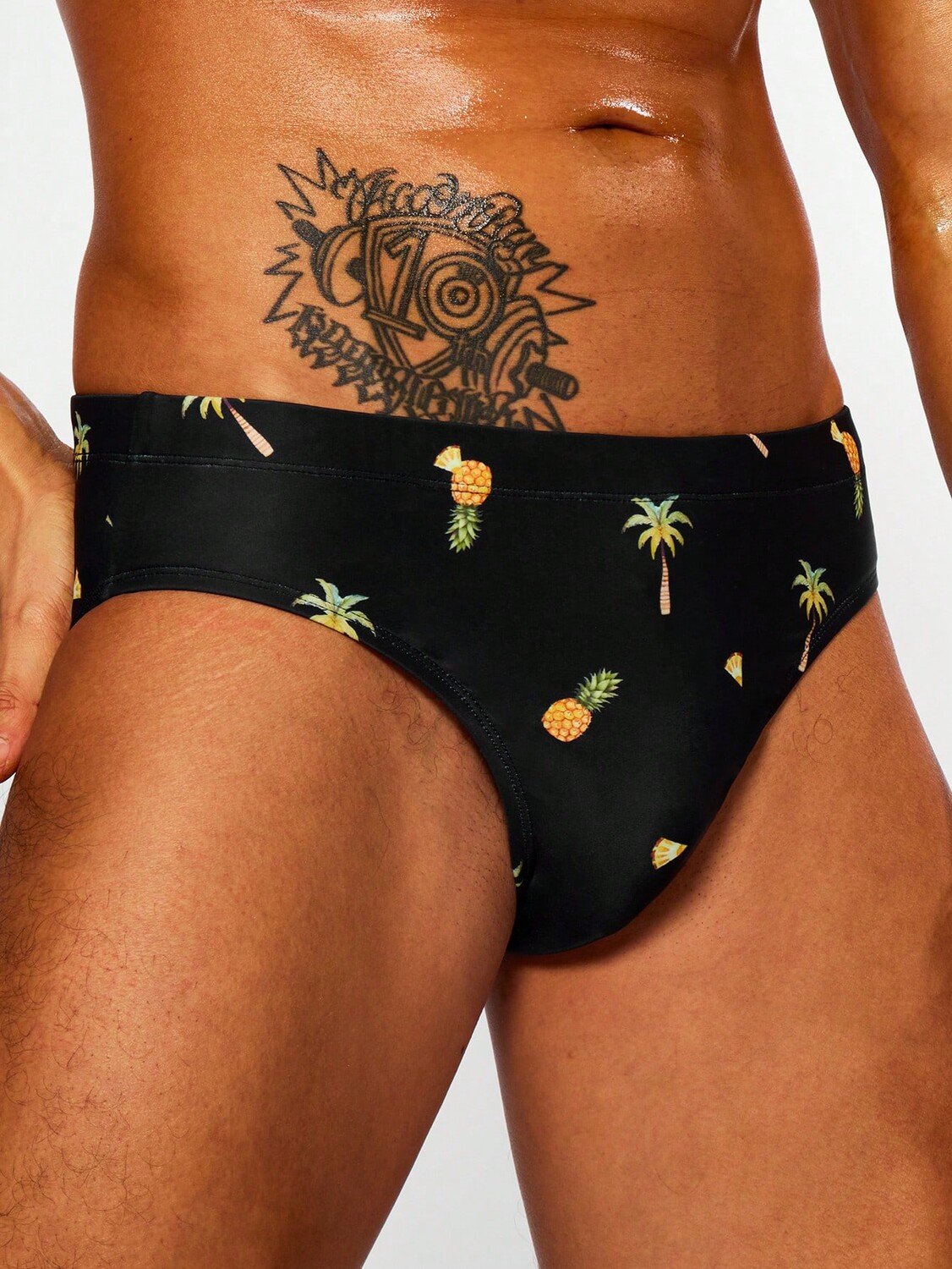 

Мужские плавки Manfinity Swimmode, принт тропических треугольников, черный цвет