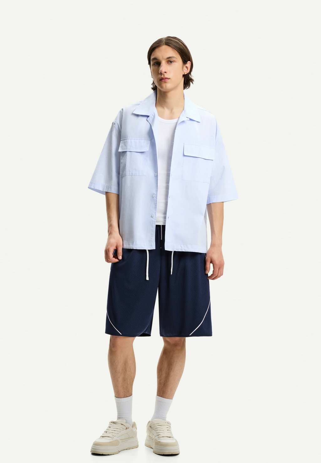 

Шорты Bershka, цвет Royal Blue
