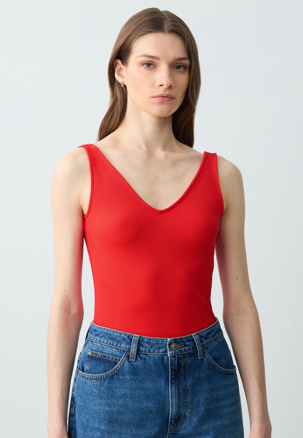 

Топ SLIM FIT V-NECK TANK Jimmy Key, красный
