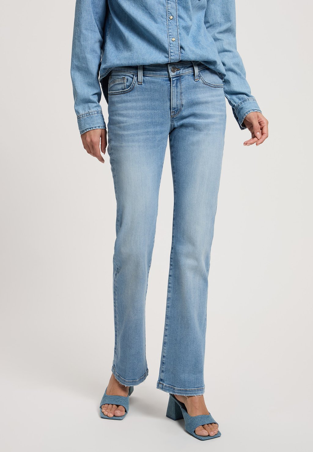 

Джинсы Bootcut LAUREN Cross Jeans, светло-голубой