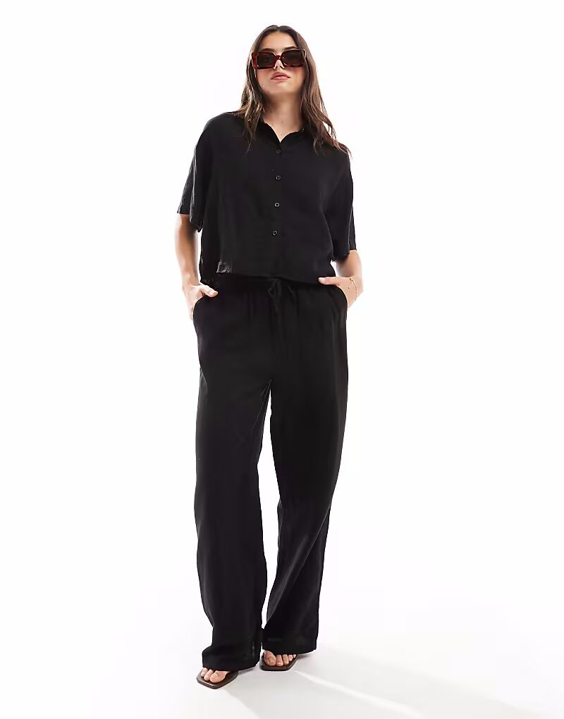 

Vero Moda - Mix & Match - Широкие брюки с поясом на талии из черного льна