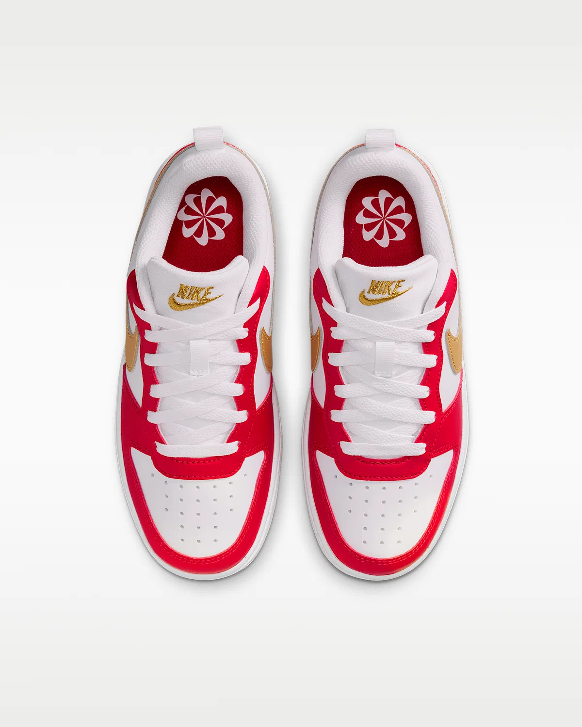 Кроссовки Nike Court Borough Low Recraft для детей, White/University Red/White/Metallic Gold — фото 4