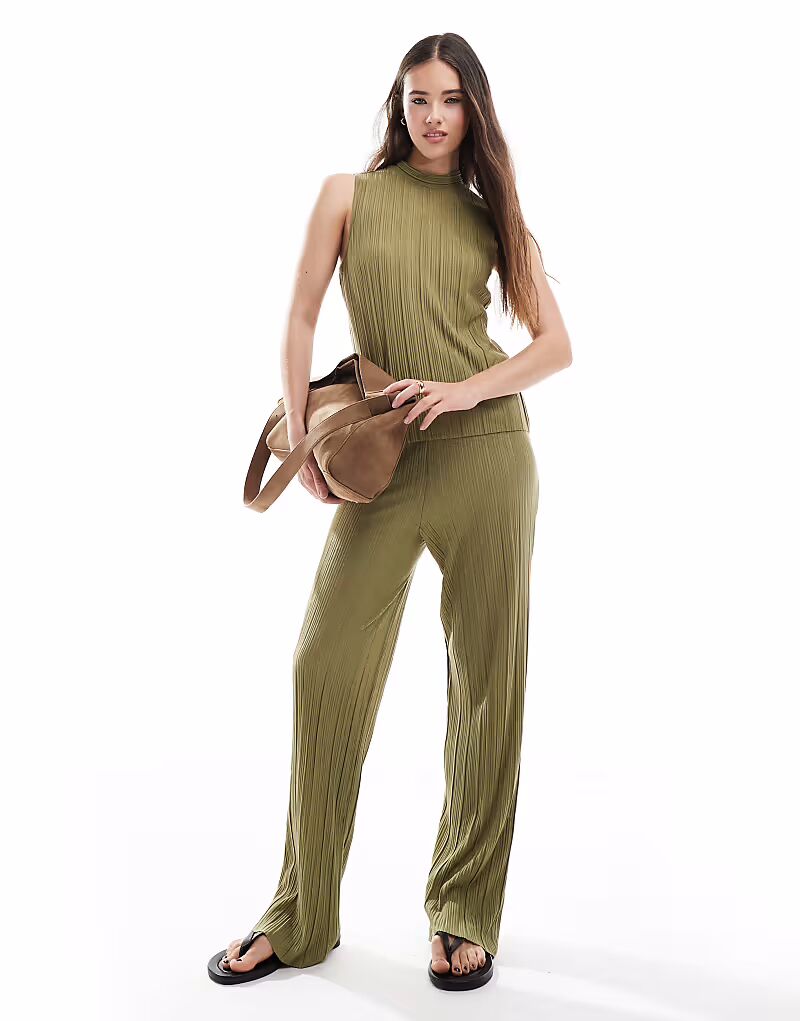 

Плиссированные брюки цвета хаки Vero Moda