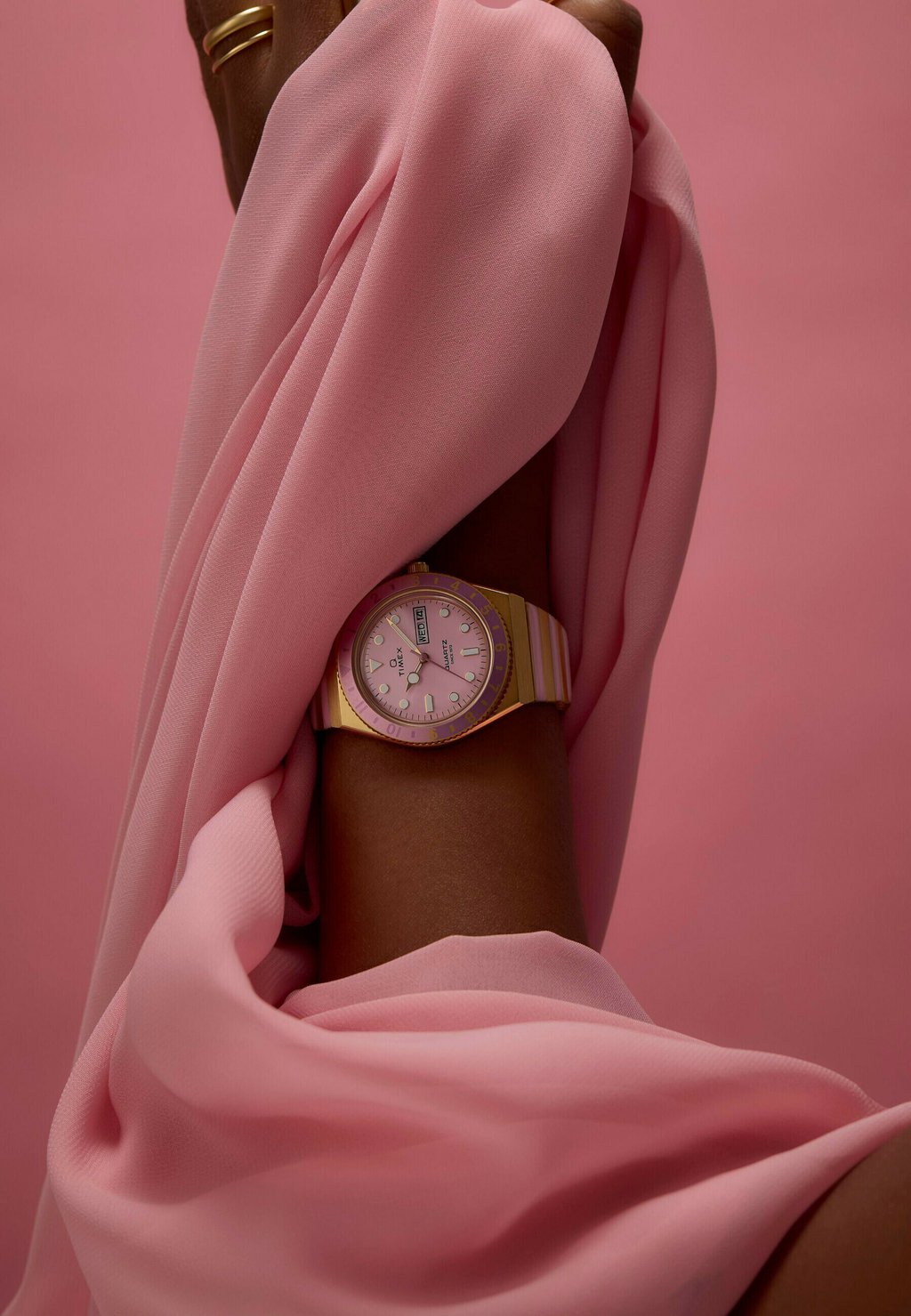 

Часы QUARTZ ANALOG Timex, розовый