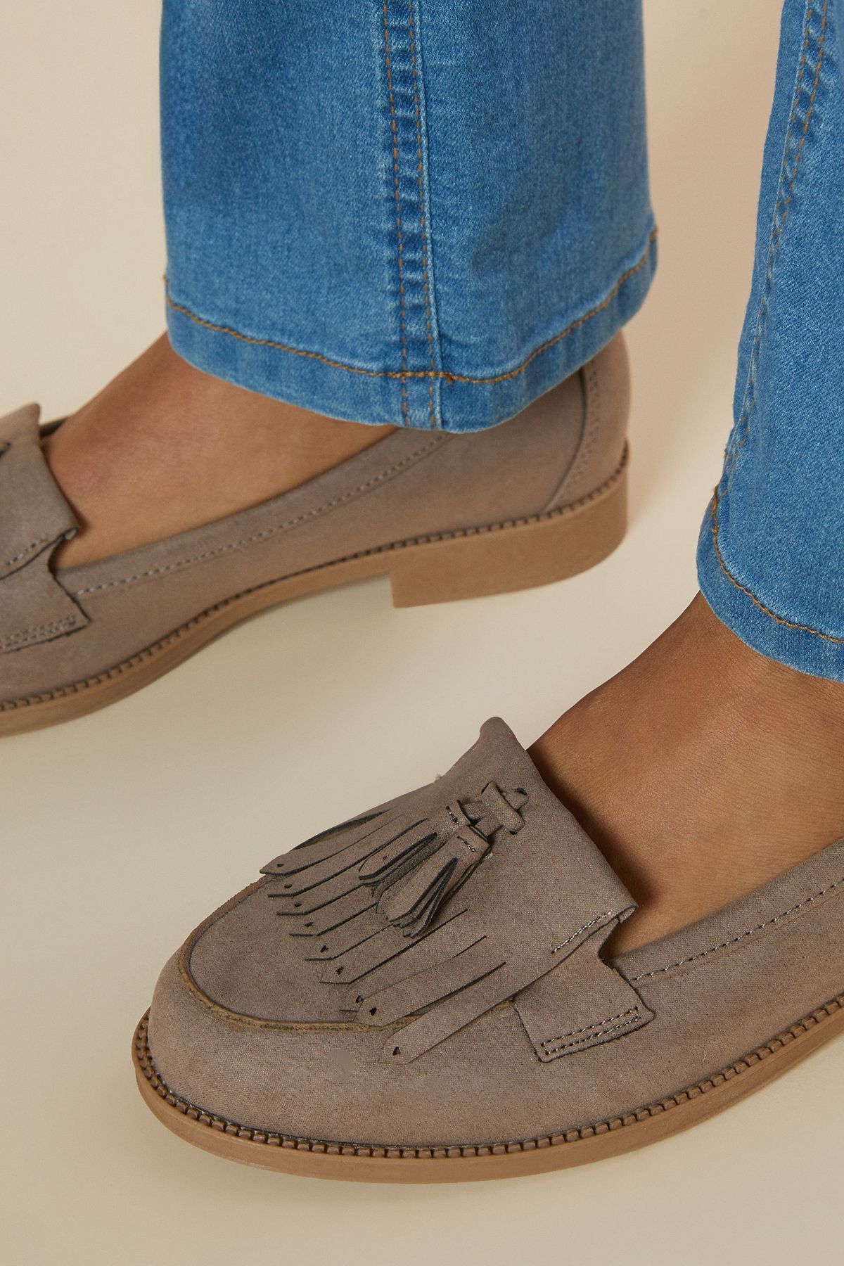 Лоферы Dorothy Perkins Leigh с бахромой, серо-коричневый — фото 4