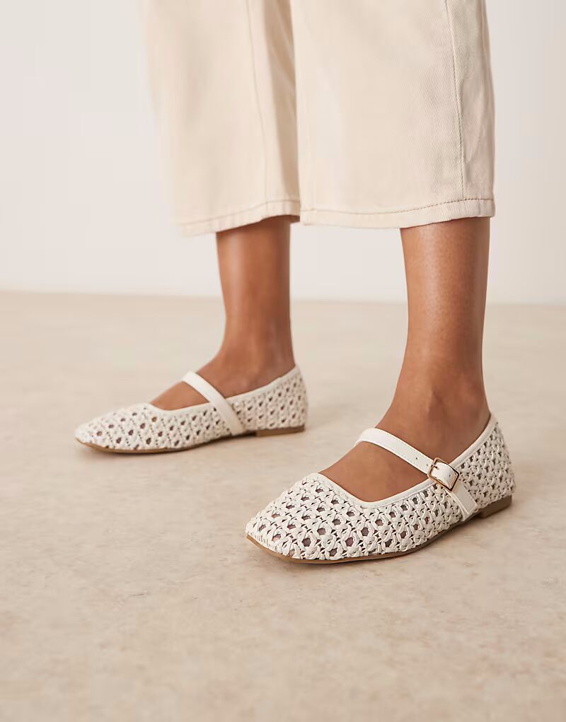 ASOS DESIGN Wide Fit Lottie балетки Мэри Джейн из ткани цвета слоновой кости