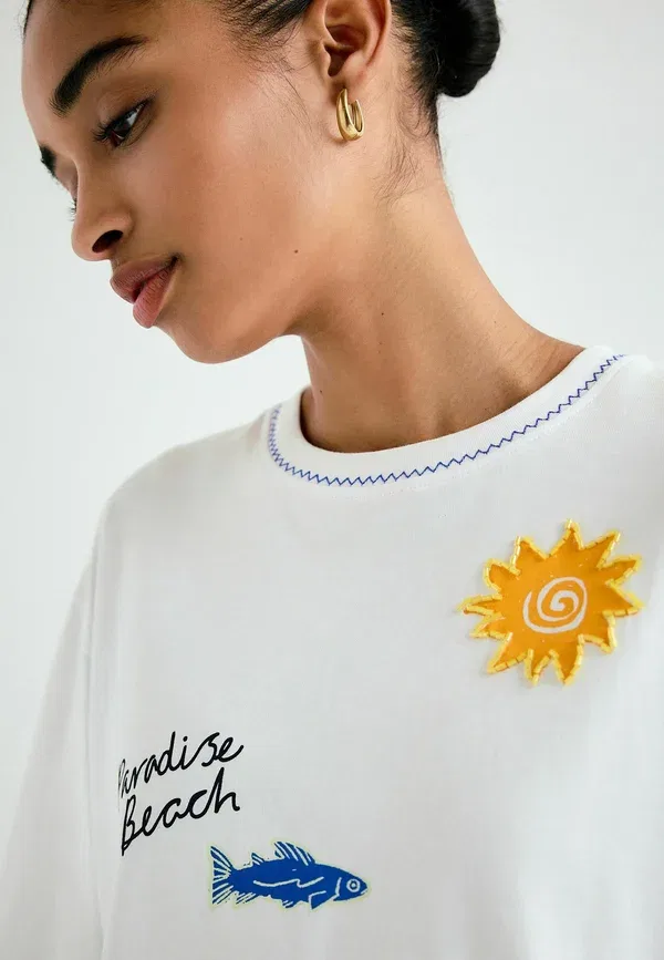 Футболка Next Regular fit beaded graphic short sleeve crew neck t-shirt, белый — фото 3