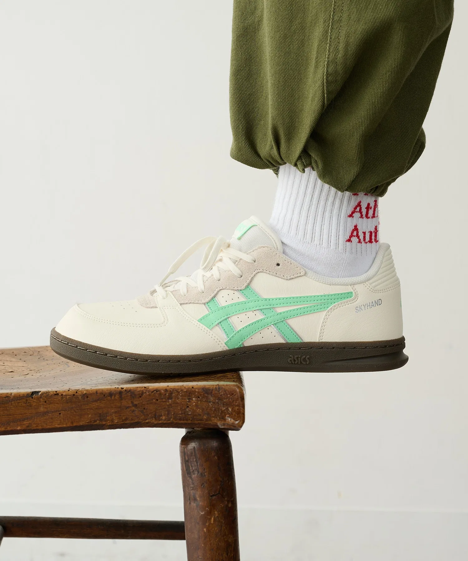 Унисекс кроссовки SKYHAND OG из натуральной кожи ASICS белые
