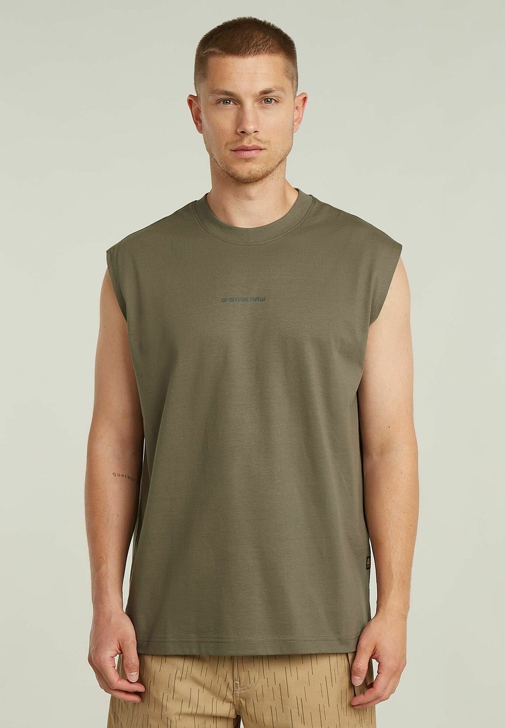 

Базовая футболка BOXY SLEEVELESS G-STAR, хаки