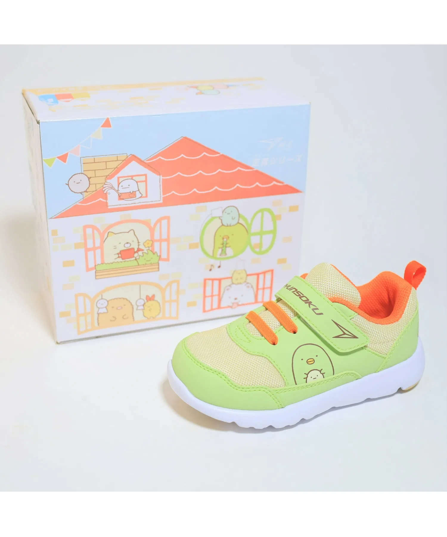 Детские кроссовки 瞬足 足育 "すみっコぐらし" C-256
