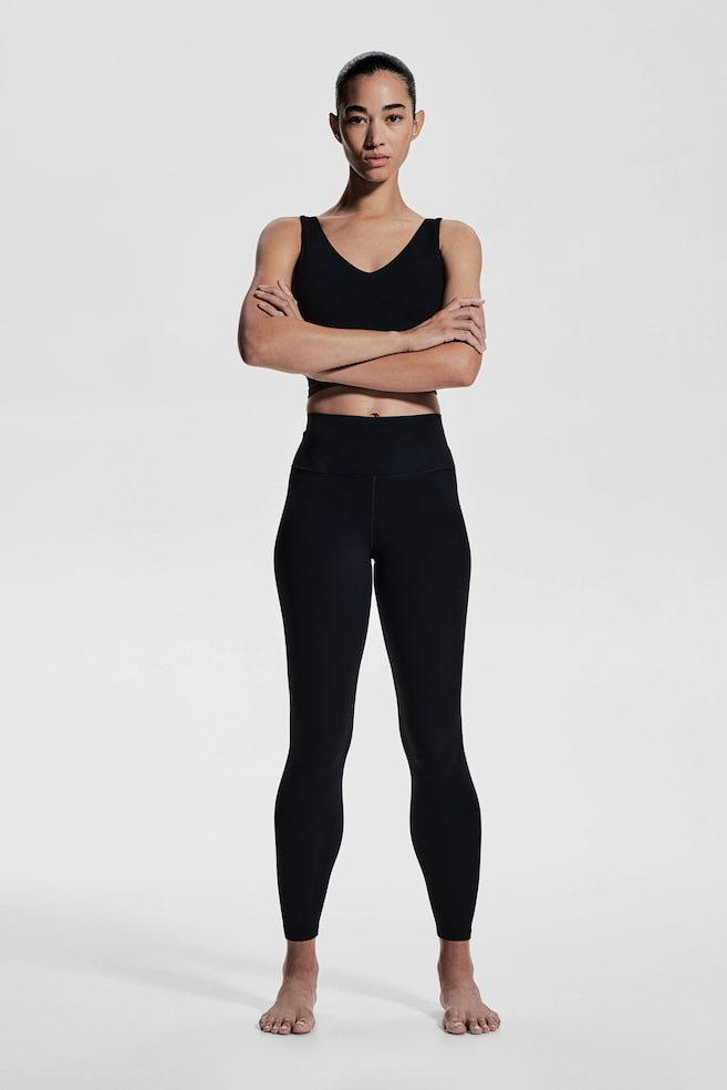 

Леггинсы для йоги длиной до щиколотки с лайкрой softmove H&M, черный