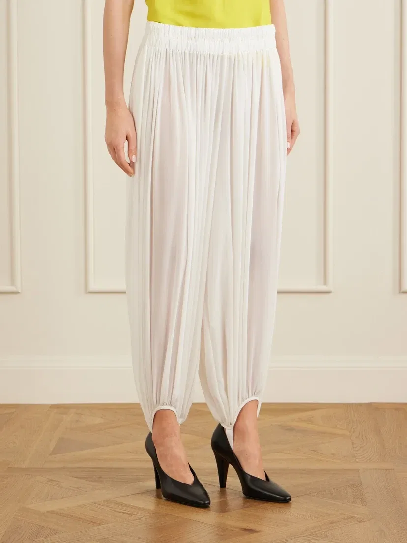 Брюки из крепового шелка-жоржета Shirred со стрелками Alaïa, белый — фото 3