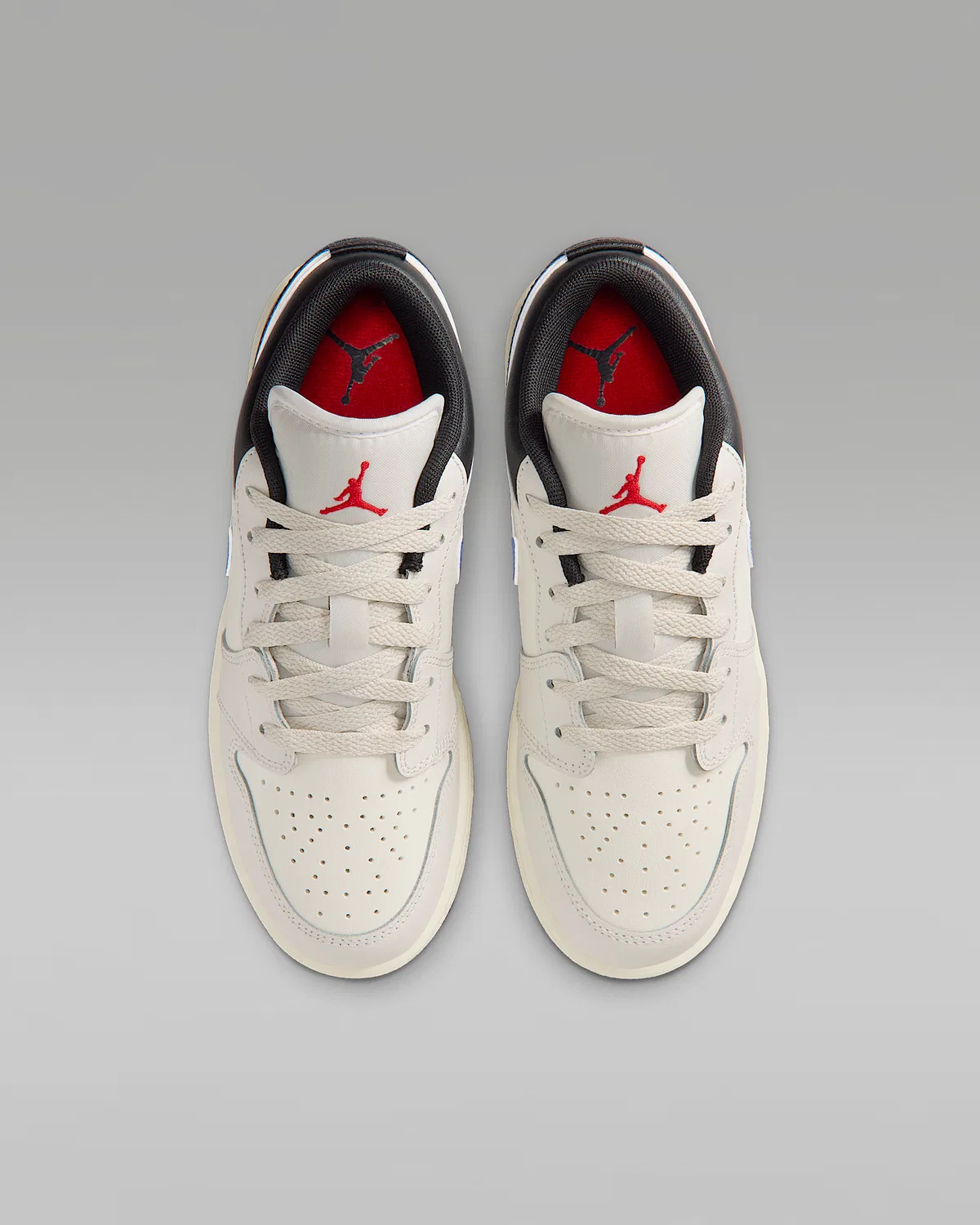 Кроссовки Air Jordan 1 Low для детей старшего возраста, Phantom/Sail/Off Noir/University Red — фото 4