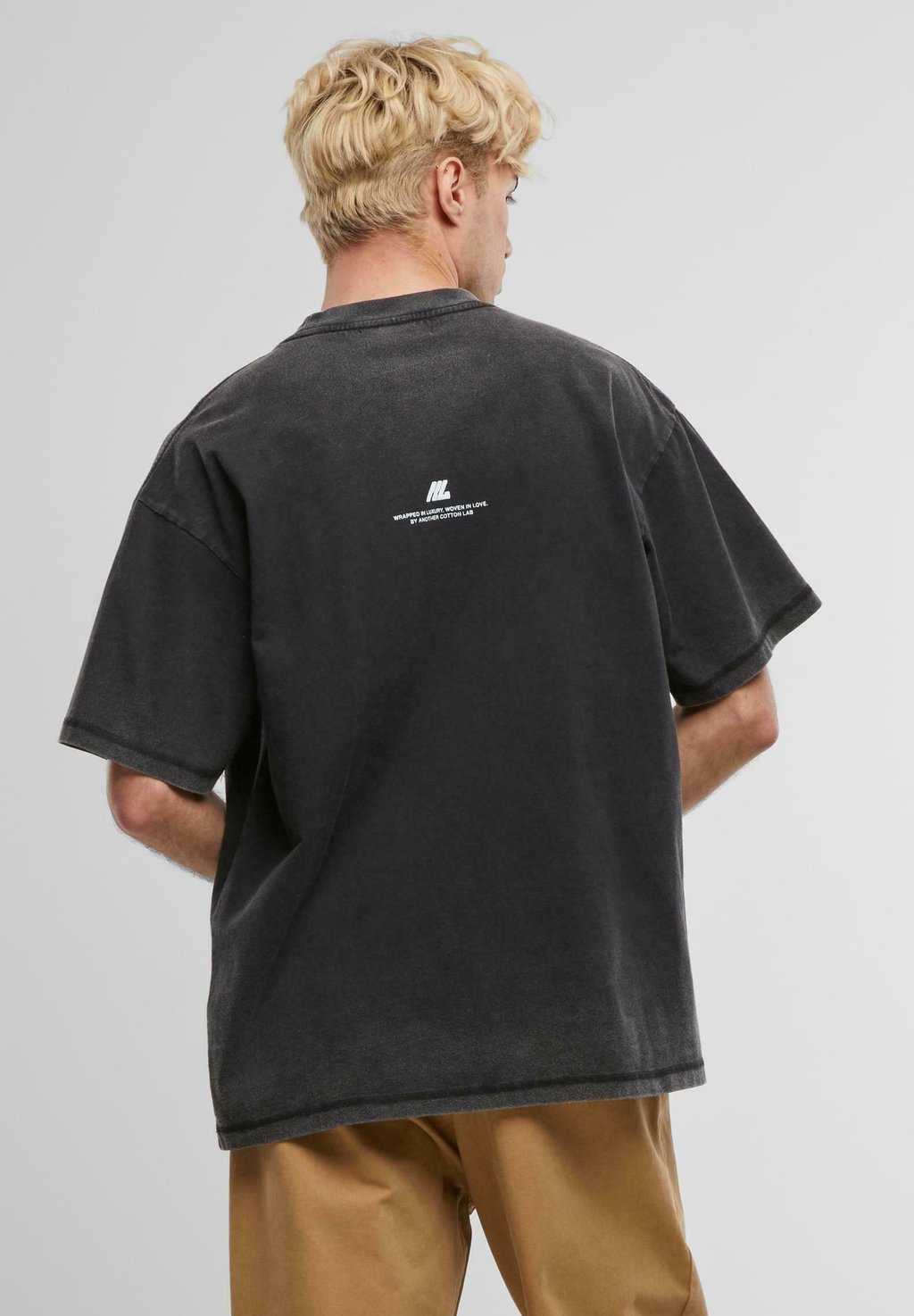 

Футболка с принтом SIGNATURE WASHED Another Cotton Lab, черный