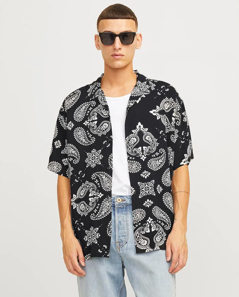 

Мужская рубашка с короткими рукавами с принтом и застежкой на пуговицы Jack & Jones, черный