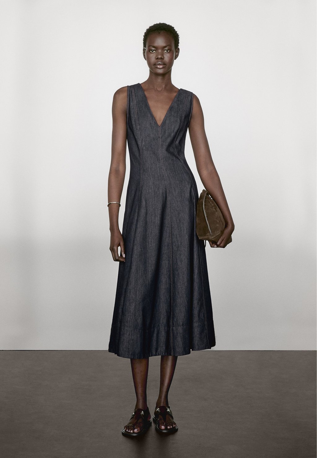 

Джинсовое платье Massimo Dutti, цвет Mottled Dark Blue