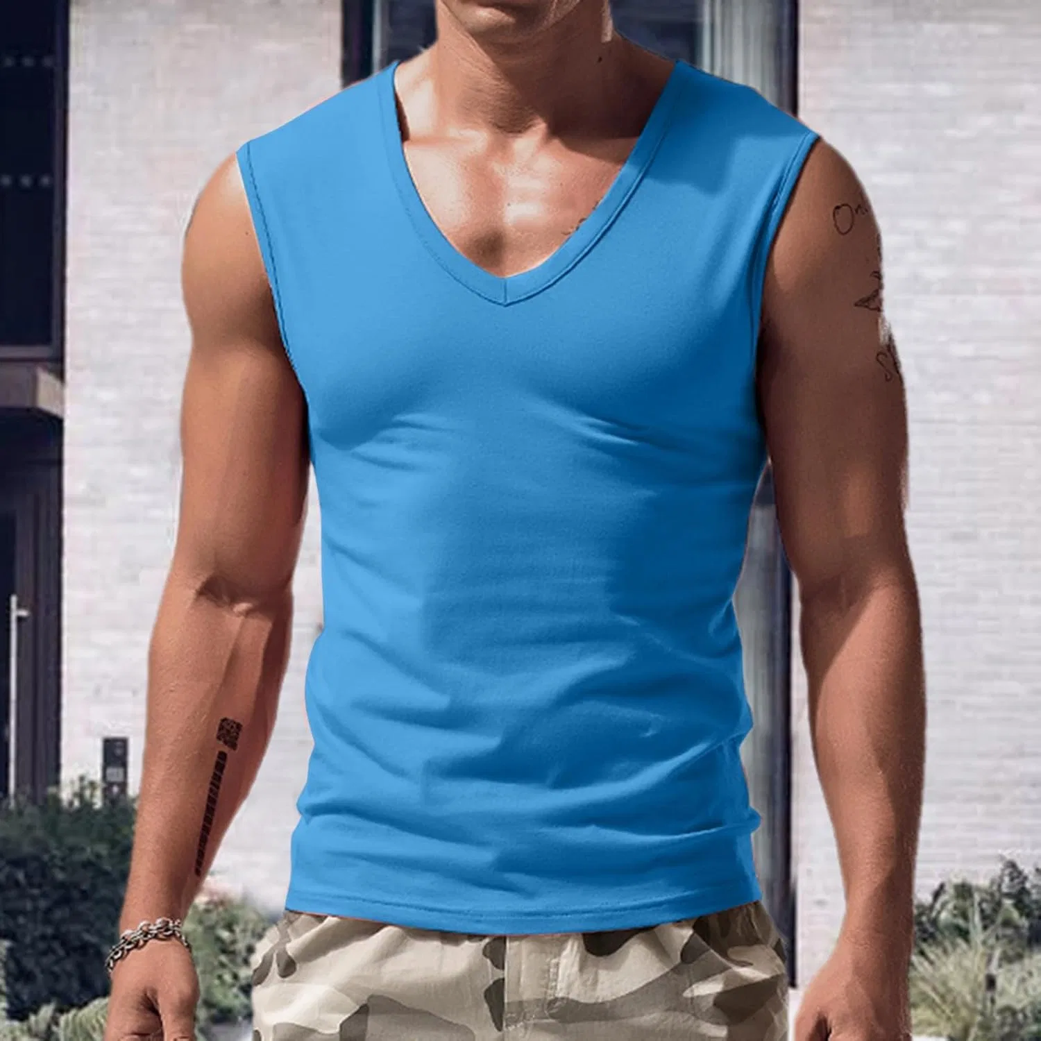 Мужской топ-майка Slim Fit V-образный вырез, дышащий, быстросохнущий, синий — фото 2