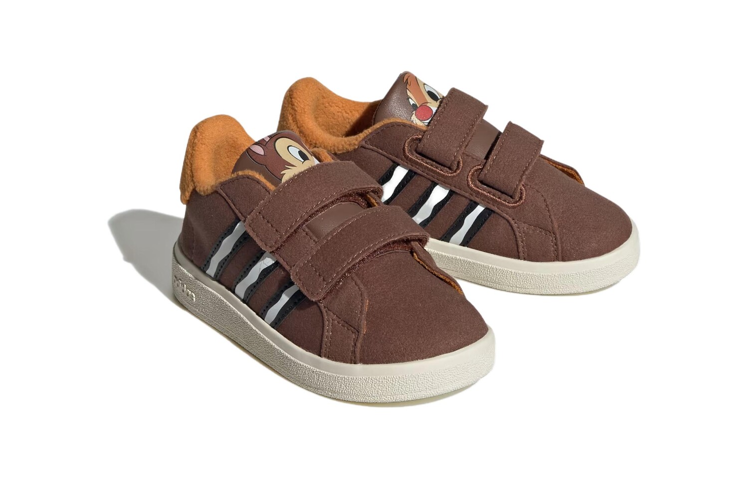 Кроссовки Adidas Grand Court Disney Chipmunks Preloved Brown Core Black Off White TD, коричневый — фото 4