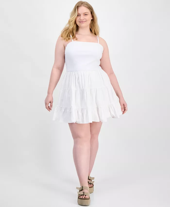 

Модное бесшовное платье-мини с ярусами и пузырьками для полных Madden Girl, белый