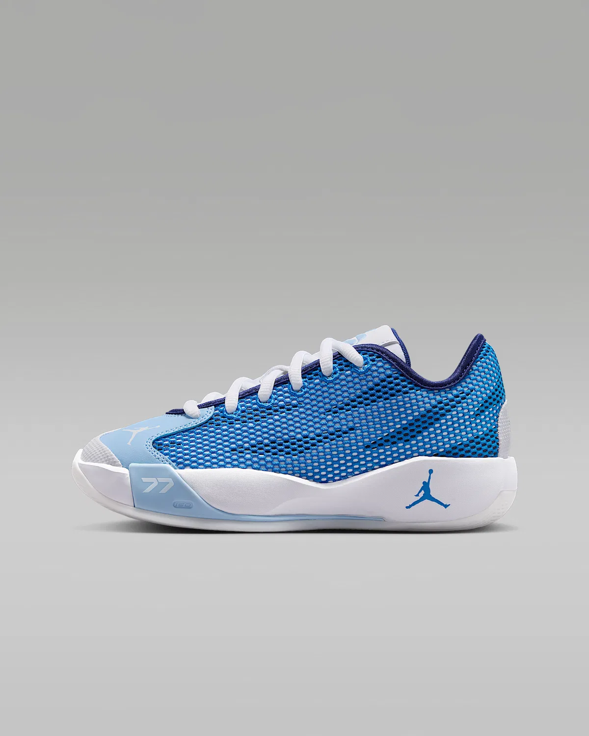 Детские баскетбольные кроссовки Luka 77 "Big Ticket", White/Signal Blue/Deep Royal/Psychic Blue
