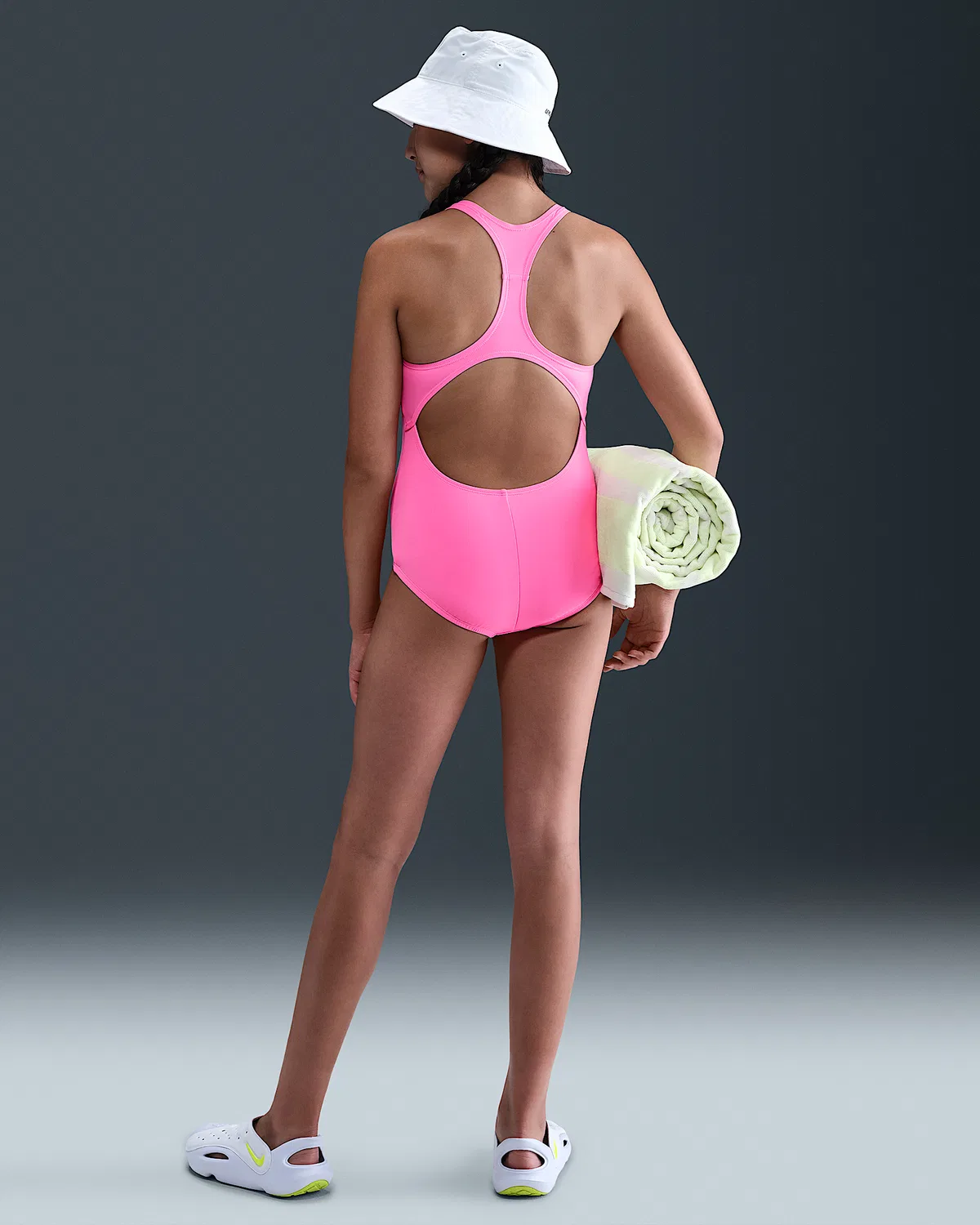 Детский (девочки) слитный купальник Nike Swim Effortless Essential на бретелях-гонках, Pink Glow/White — фото 4