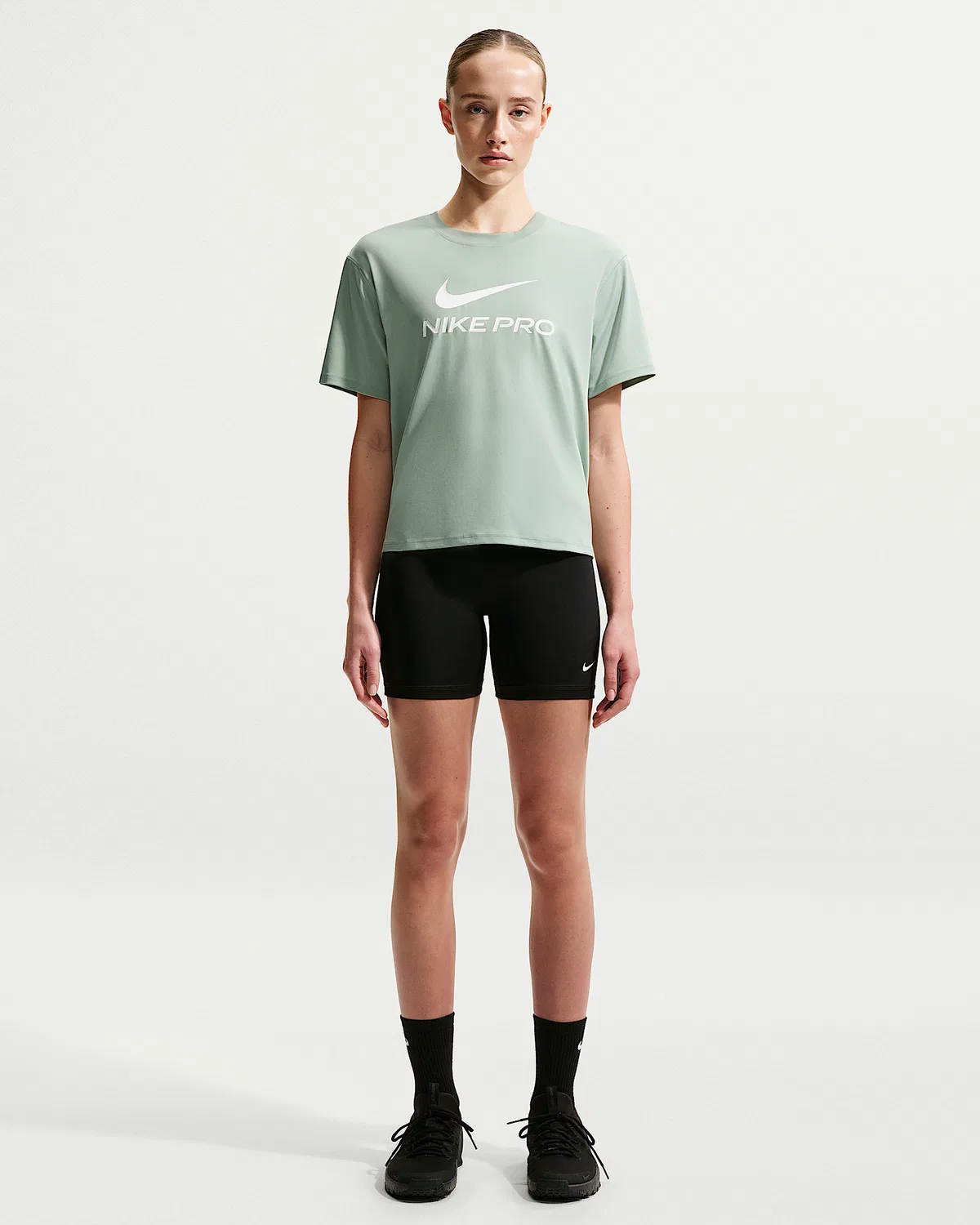 Женская свободная футболка Nike Pro, Steam/White — фото 4