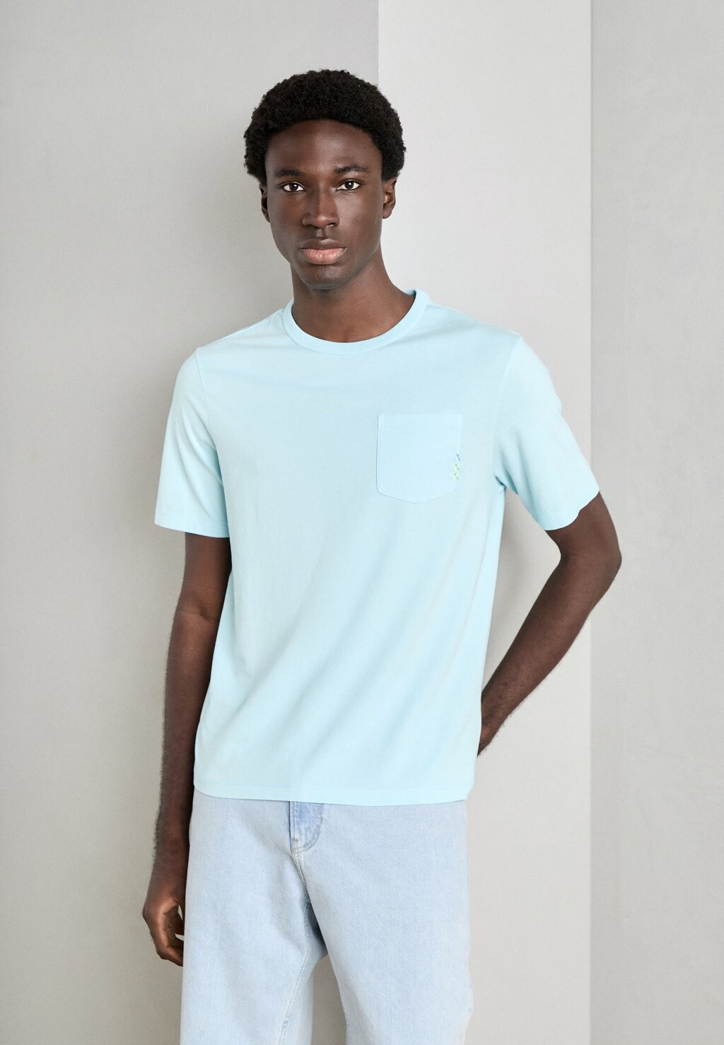 

Базовая футболка POCKET Scotch & Soda, синий