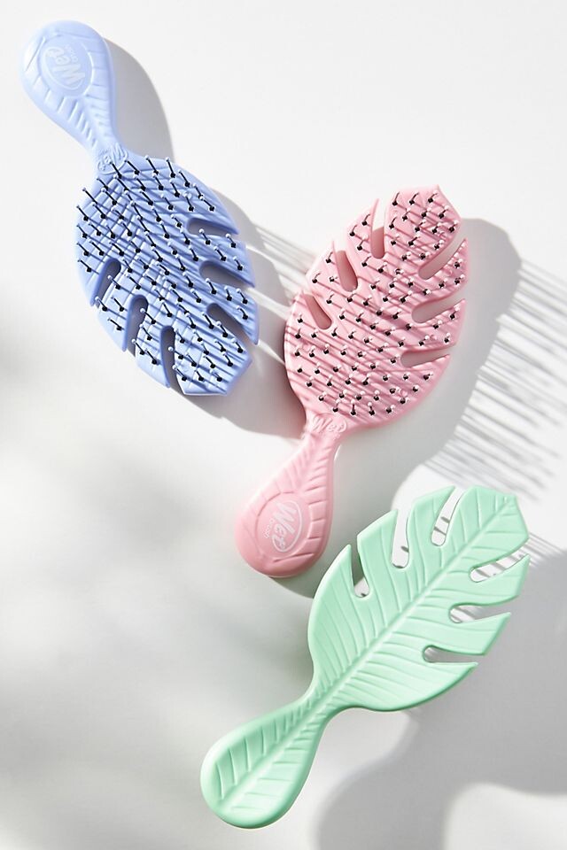 

Расческа для волос Wet Brush Go Green Mini Detangler, светло-серый