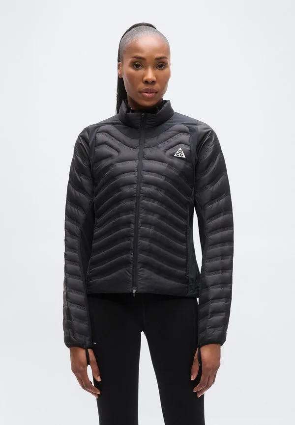 Беговая куртка lavaloft Nike Acg, Black/Summit White