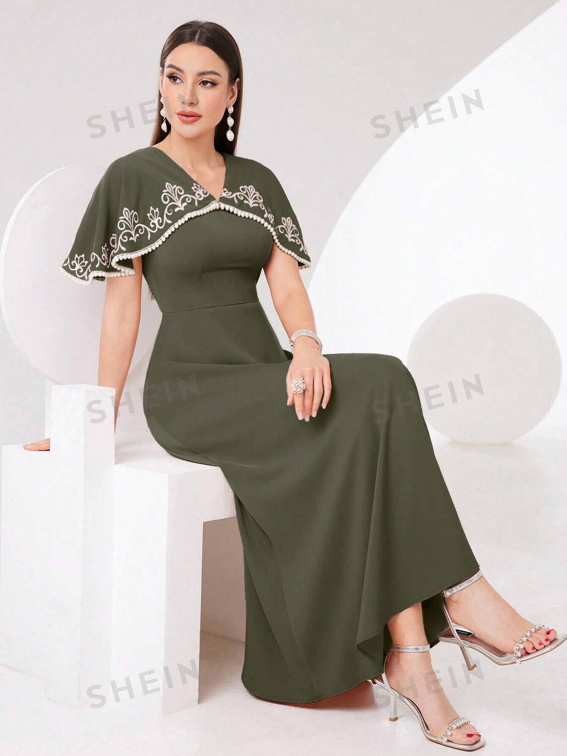 

Платье Shein Modely в арабском стиле, оливково-зеленый