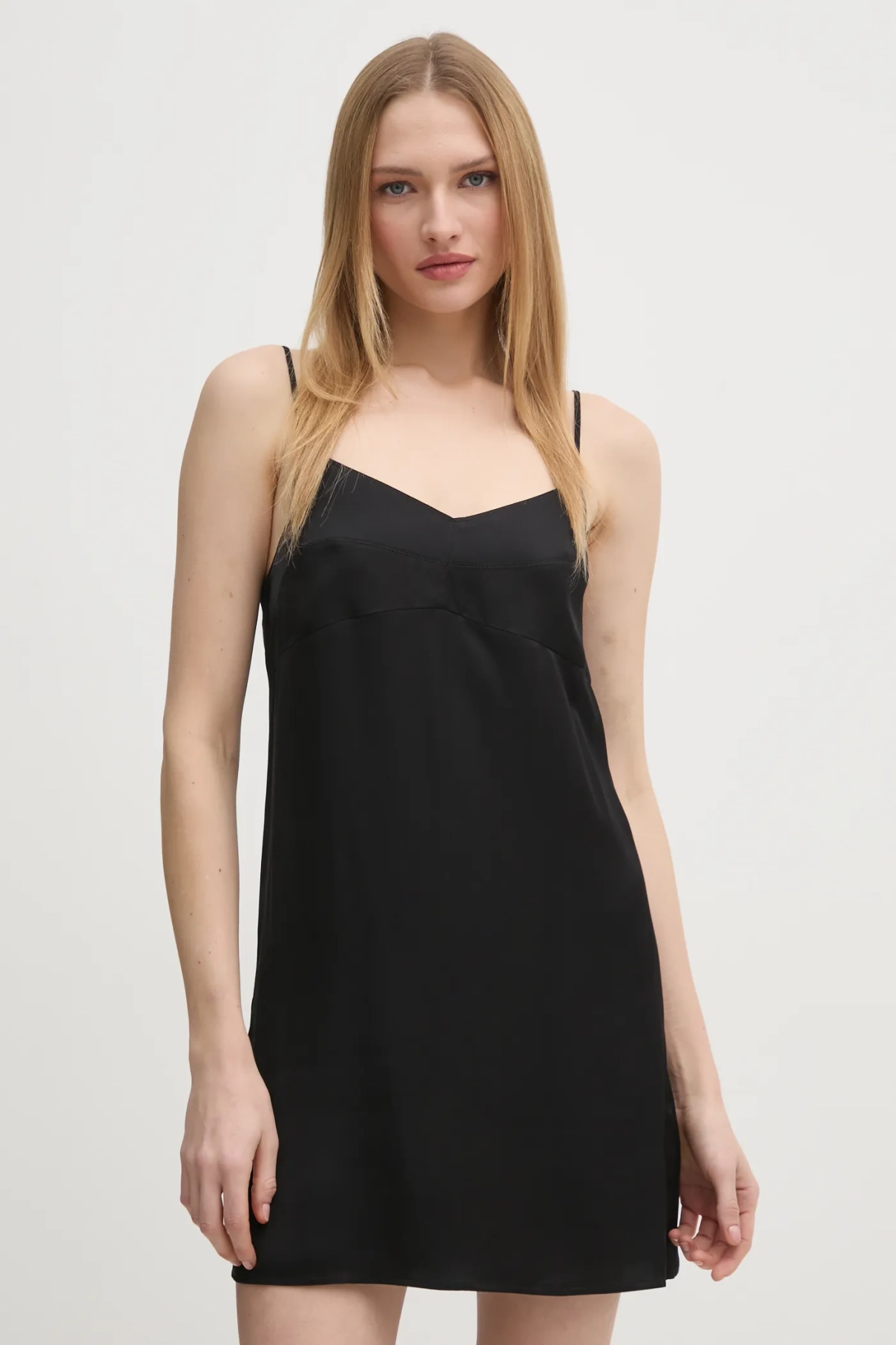 

Платье Calvin Klein Jeans, черный