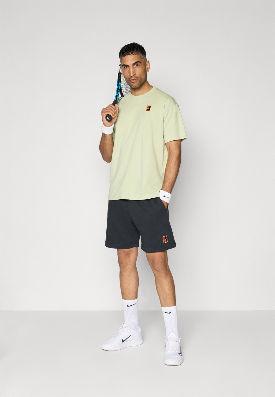Спортивные шорты Nike Performance NIKECOURT HERITAGE SHORT, Black — фото 2