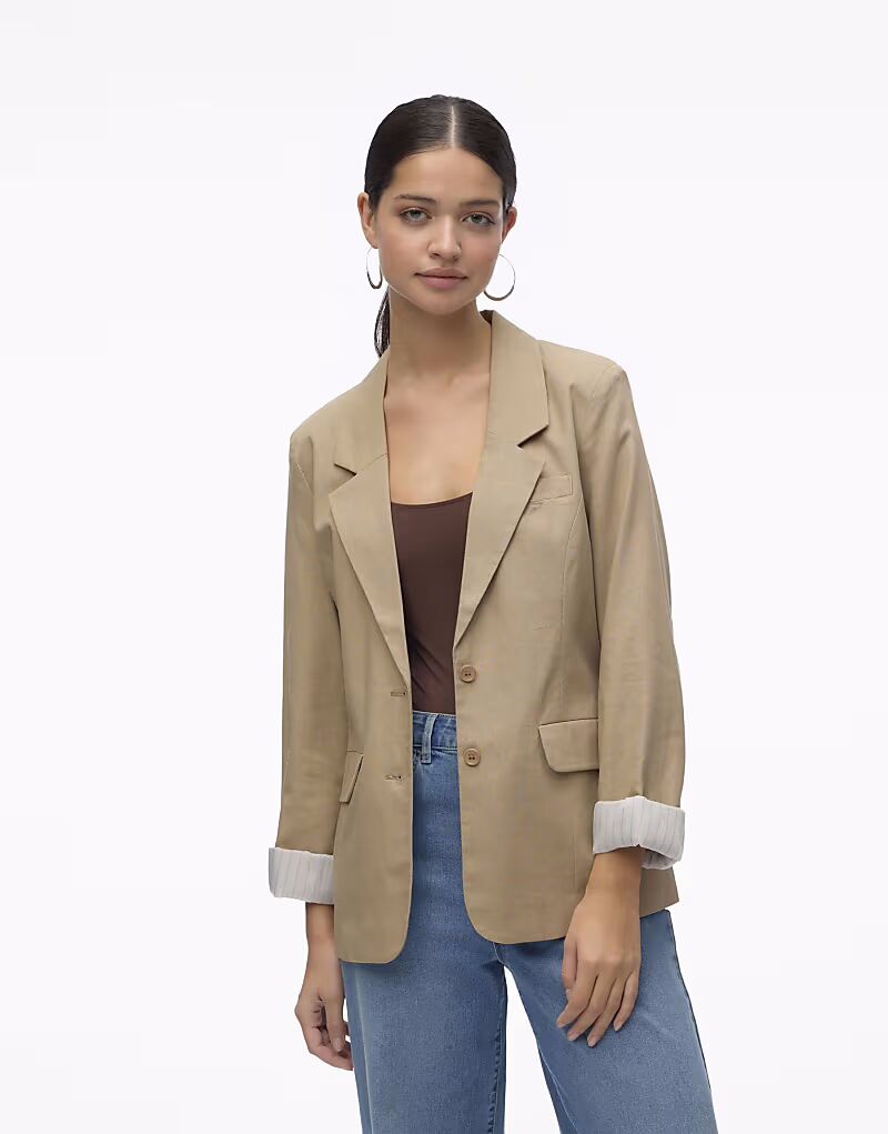 

Пиджак Vero Moda кремового цвета
